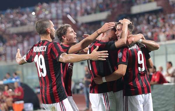 AC Milan bỏ tiền tấn để tìm lại ánh hào quang trong quá khứ